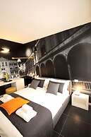 DiMoras House