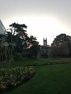 Bourne Hall Hotel