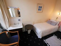 Bourne Hall Hotel