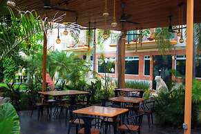 Hotel Palacio Maya