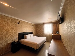 Hotel Palacio Maya