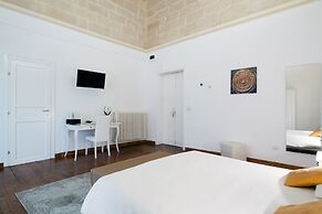 Ada Suites