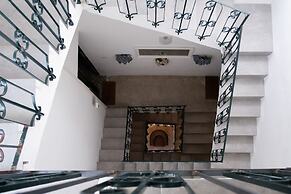 Ada Suites
