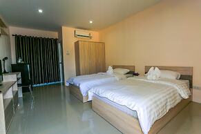 Tempo Plus Apartment Mae Sot