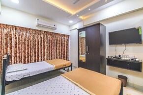 Hotel Nest In, Malad