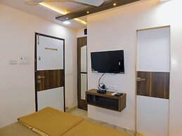 Hotel Nest In, Malad