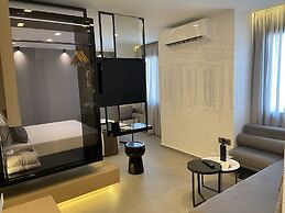 LAVRIS City Suites