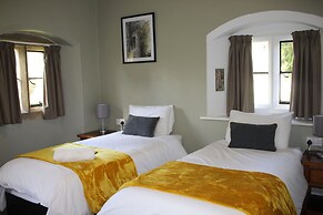 Charney Manor