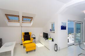 Blue Bay Residence