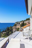 Blue Bay Residence