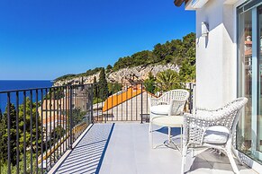Blue Bay Residence