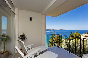 Blue Bay Residence