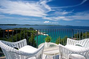 Blue Bay Residence