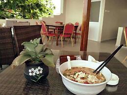 Red Sun Hotel