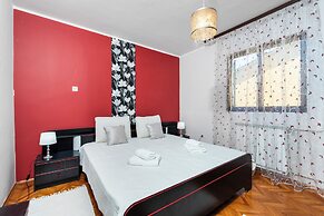 Felix Residence