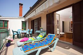 Felix Residence