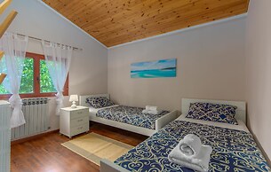 Felix Residence