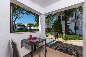 Felix Residence