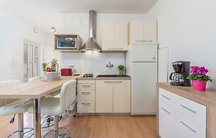 Felix Residence