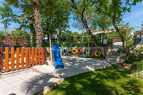Felix Residence