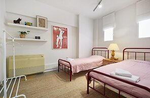 Chloe Boutique Apartments