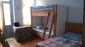 Vareron Hostel