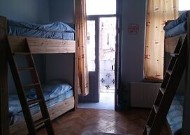 Vareron Hostel
