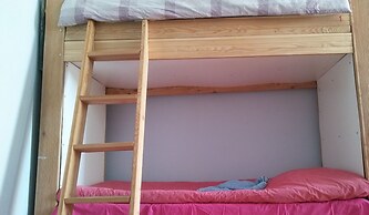 Vareron Hostel