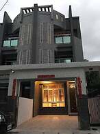 Black House