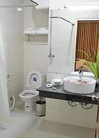 Gold Yadanar Hotel