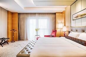 Vaya International Hotel