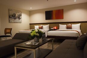 NS Royal Hotel
