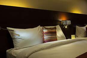 NS Royal Hotel