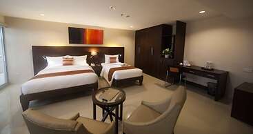 NS Royal Hotel