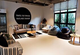 Bedspread Hostel - Adults Only