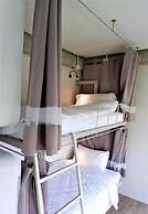 Bedspread Hostel - Adults Only