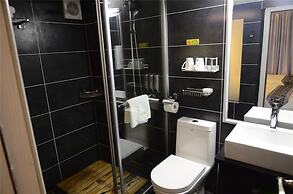 Humble Inn Boutique Residence