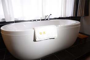 Humble Inn Boutique Residence