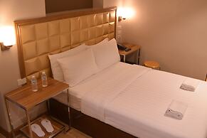 Robertson Hotel
