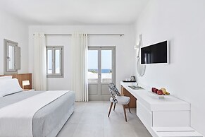 Costa Grand Resort & Spa