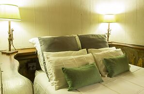 LittleBush Private Lodge