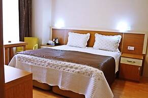 EMSA Palace Hotel