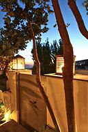 Tinos E Houses