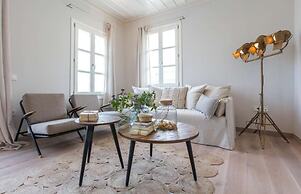 Amymone Suites