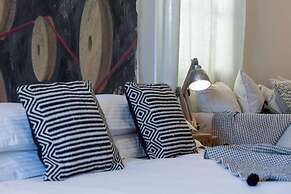 Amymone Suites