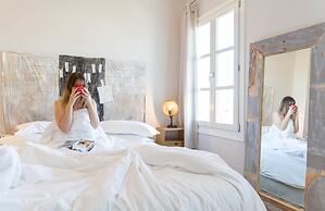 Amymone Suites
