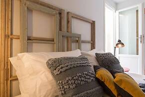 Amymone Suites