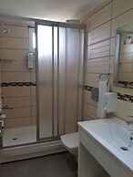 Troas Beach Hotel