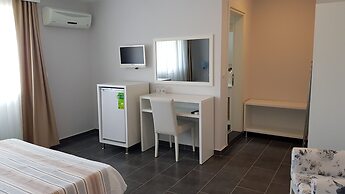 Troas Beach Hotel