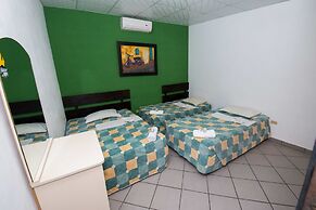 Papaya'S Lodge